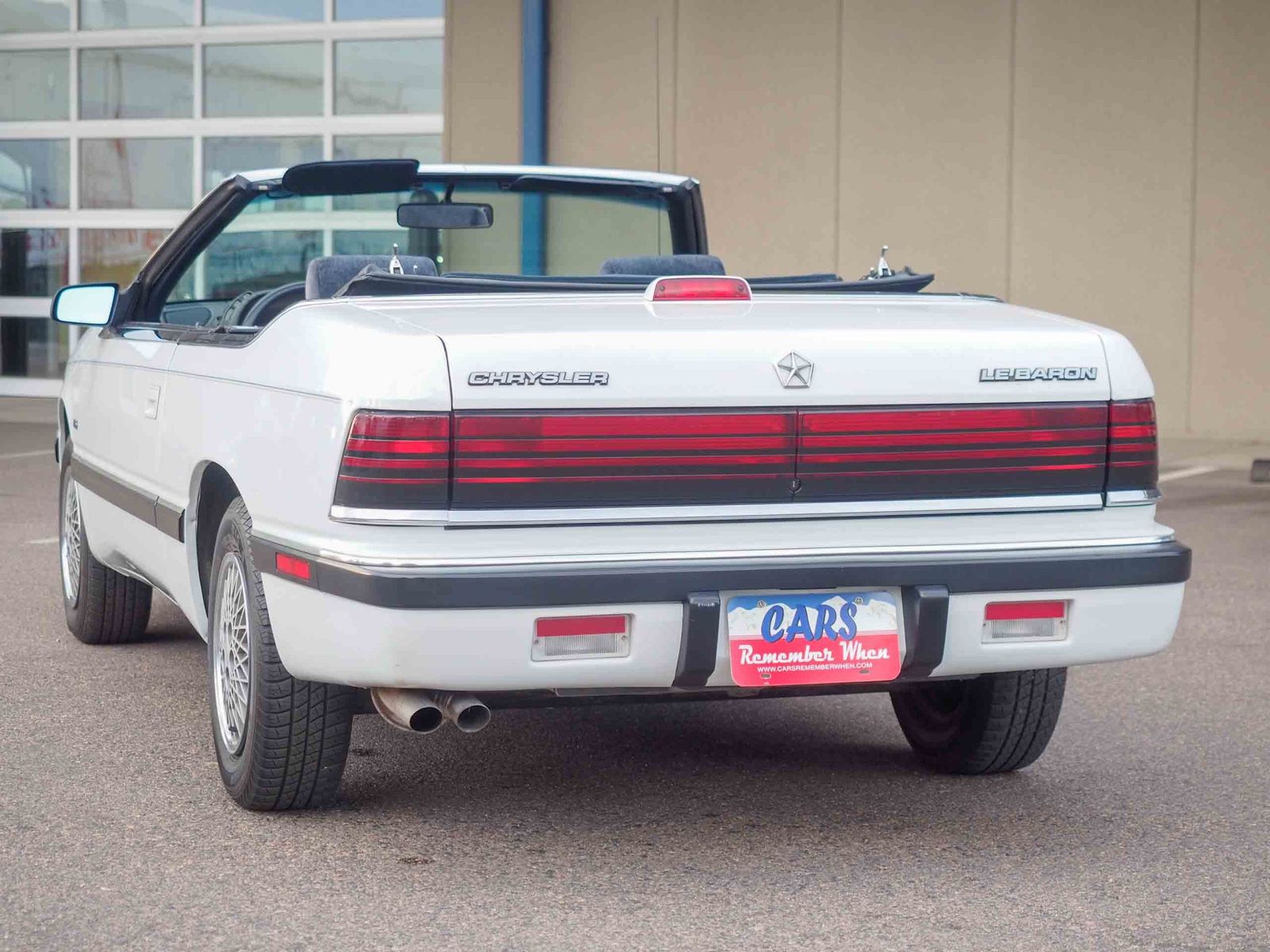 1990 Chrysler Le Baron 10