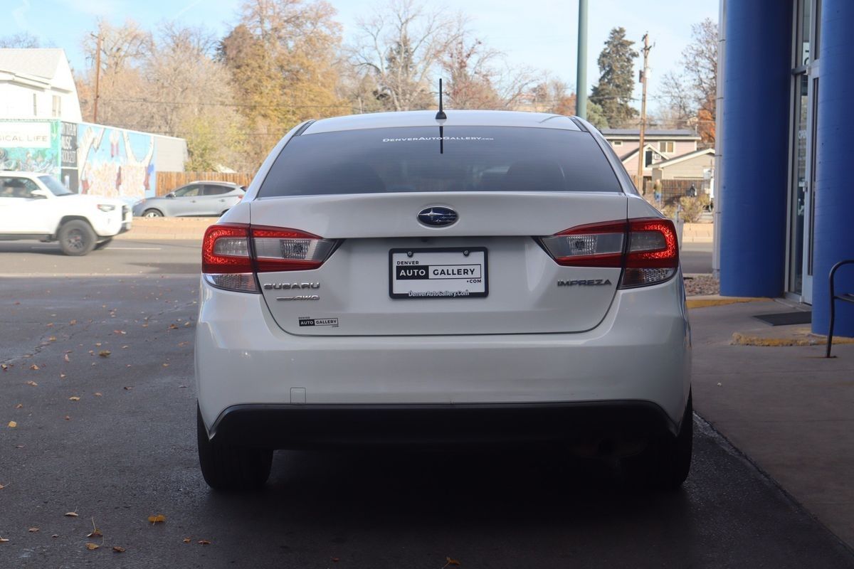 2019 Subaru Impreza 2.0i