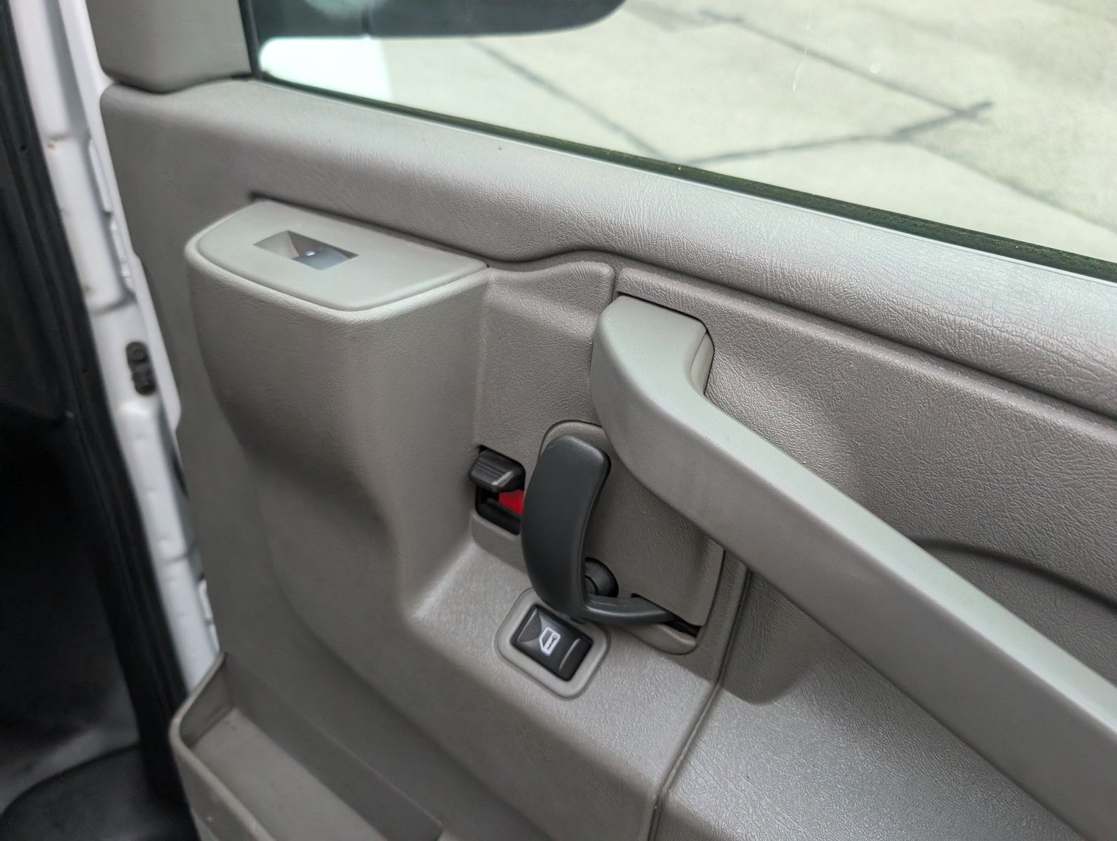 2018 GMC Savana Cargo 45