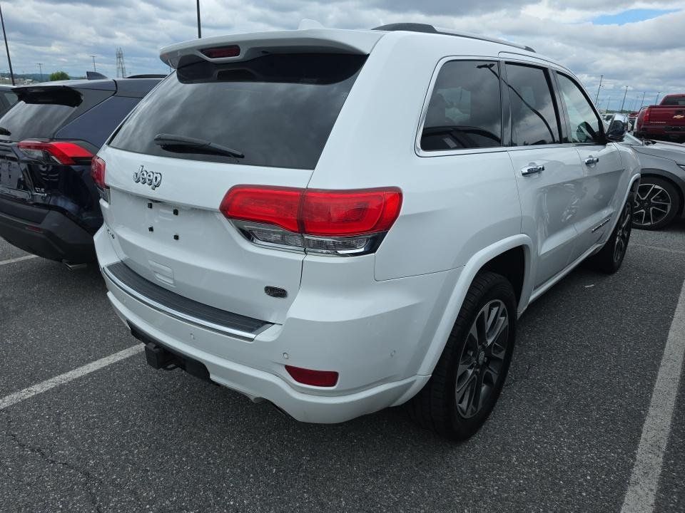 2017 Jeep Grand Cherokee Overland 4WD's photo