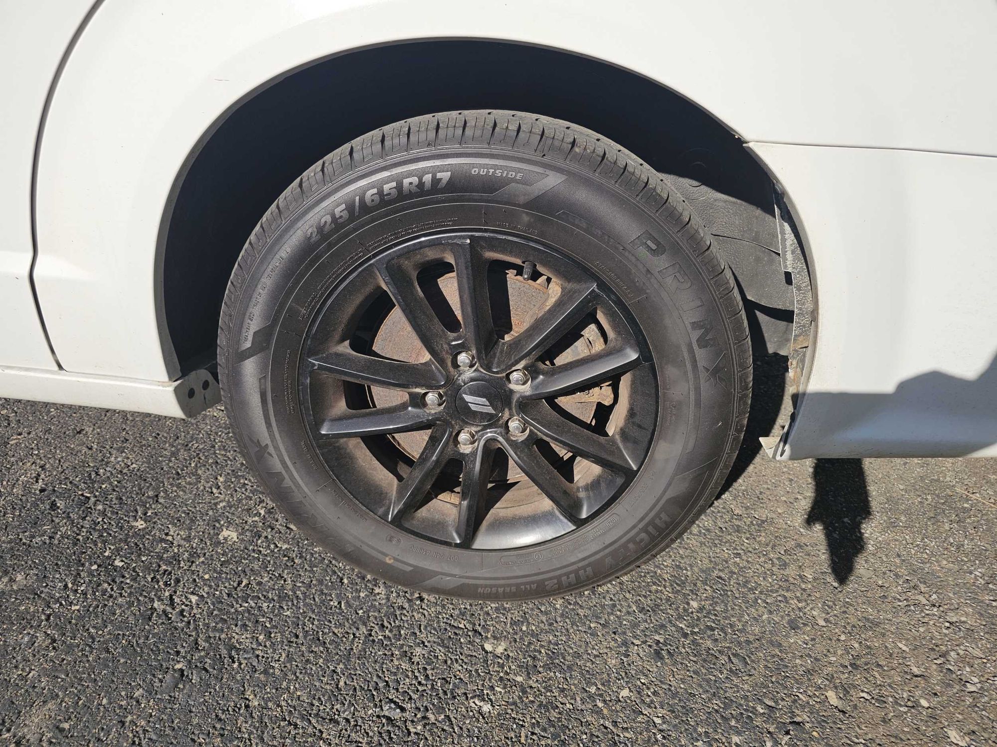 2019 Dodge Grand Caravan GT photo 2