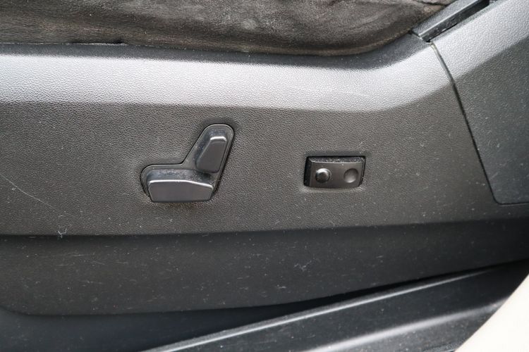 2014 Dodge Grand Caravan SXT Victory Motors of Colorado