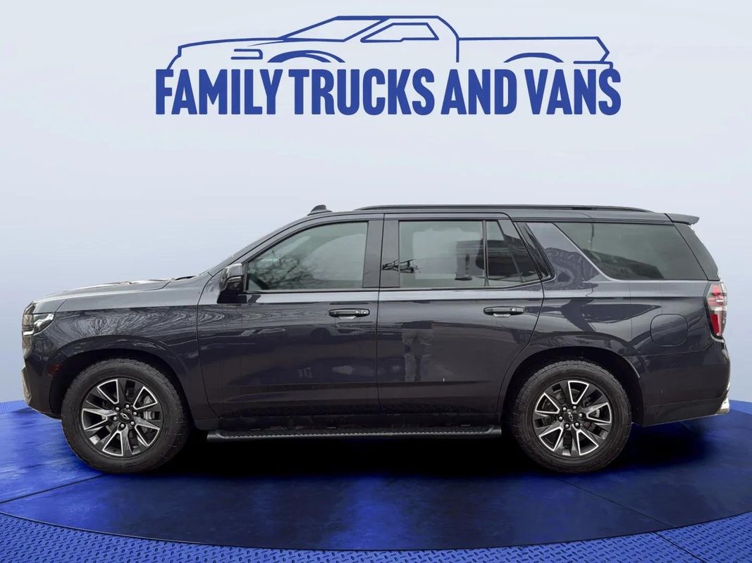 View vehicle photo 2