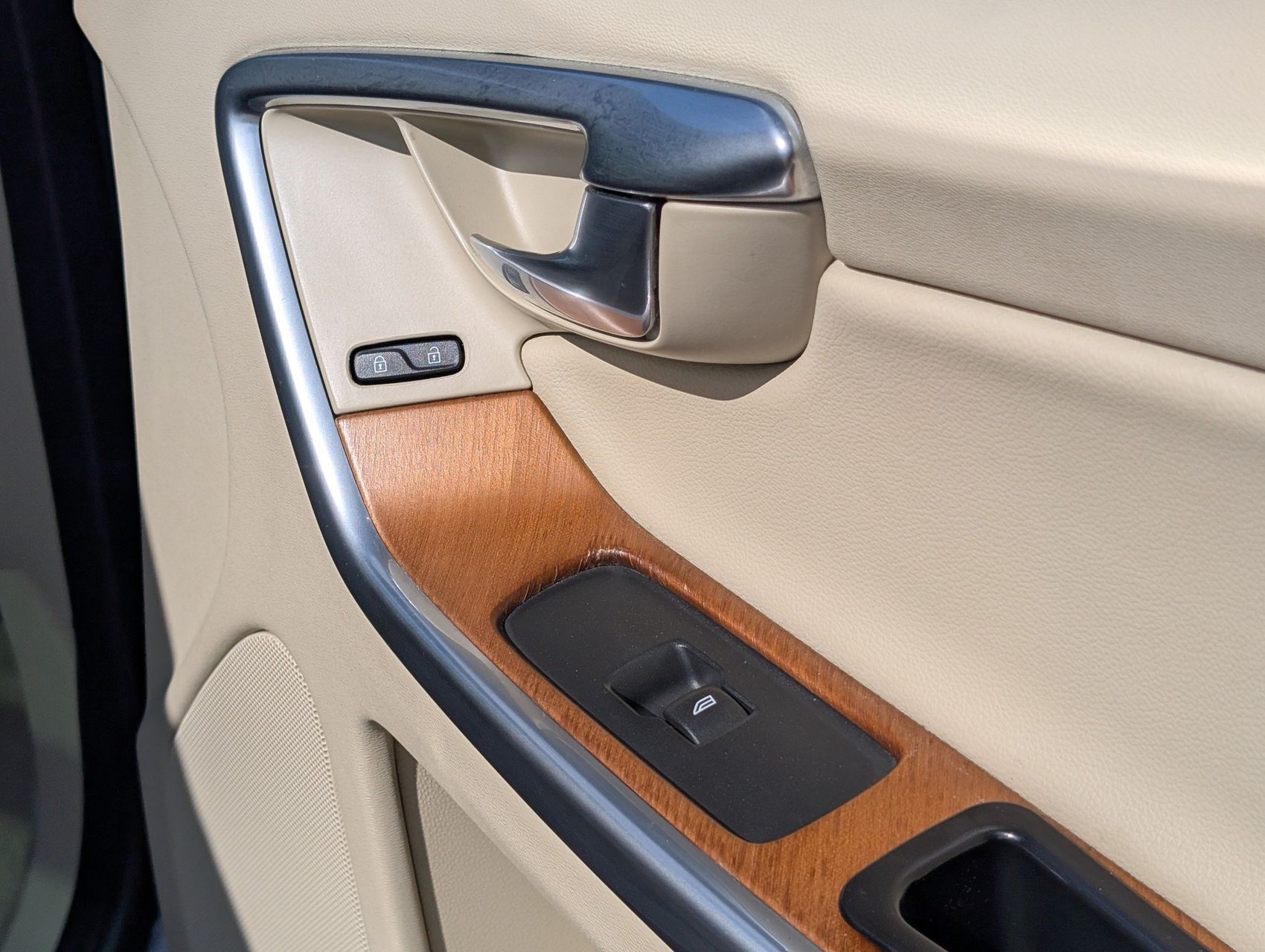 2016 Volvo XC60 51