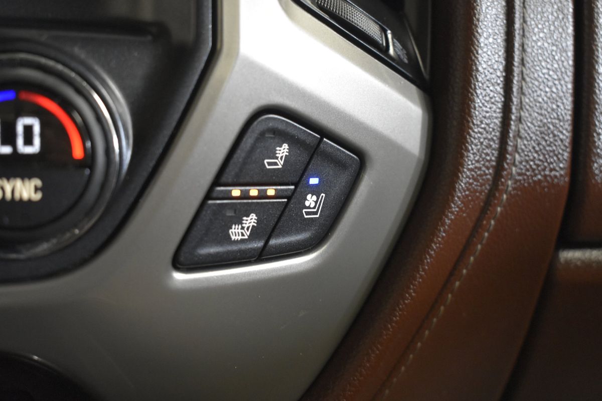 2016 Chevrolet Silverado 1500 High Country