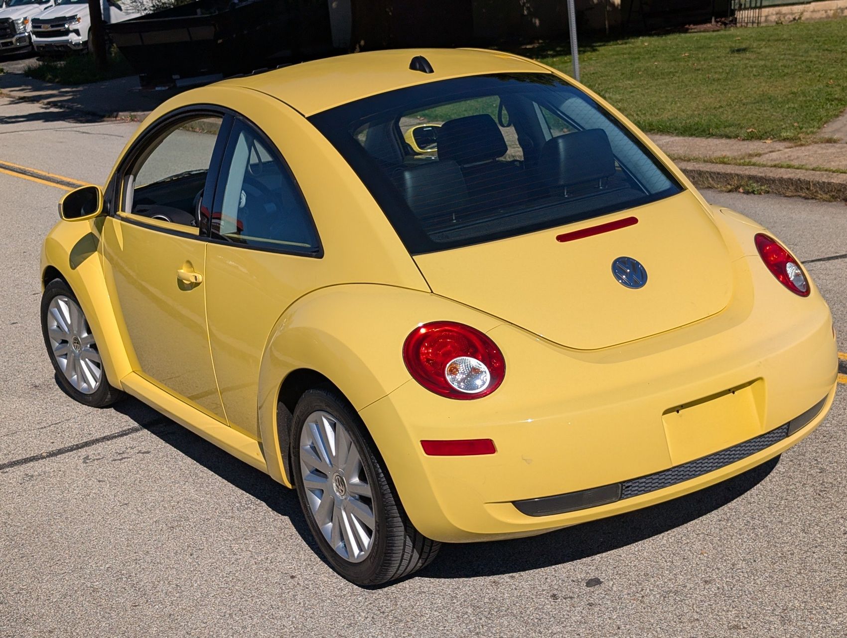 2008 Volkswagen New Beetle 100