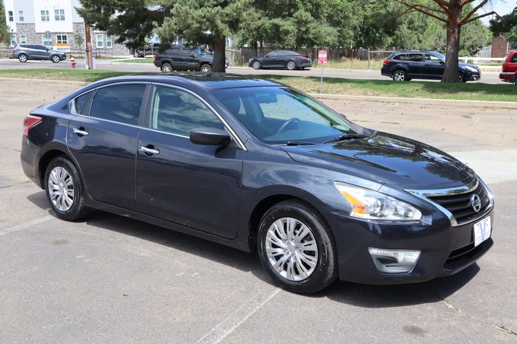 2013 Nissan Altima 2.5 S | Victory Motors of Colorado