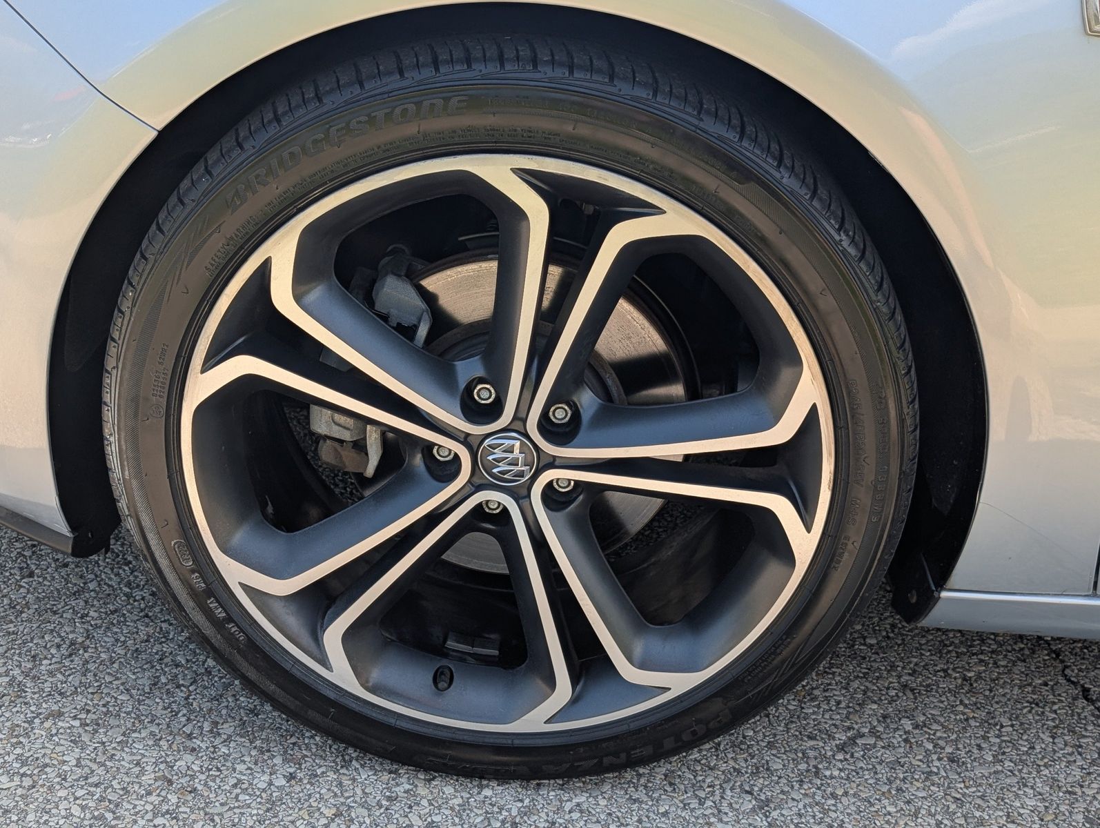 2016 Buick Cascada 41