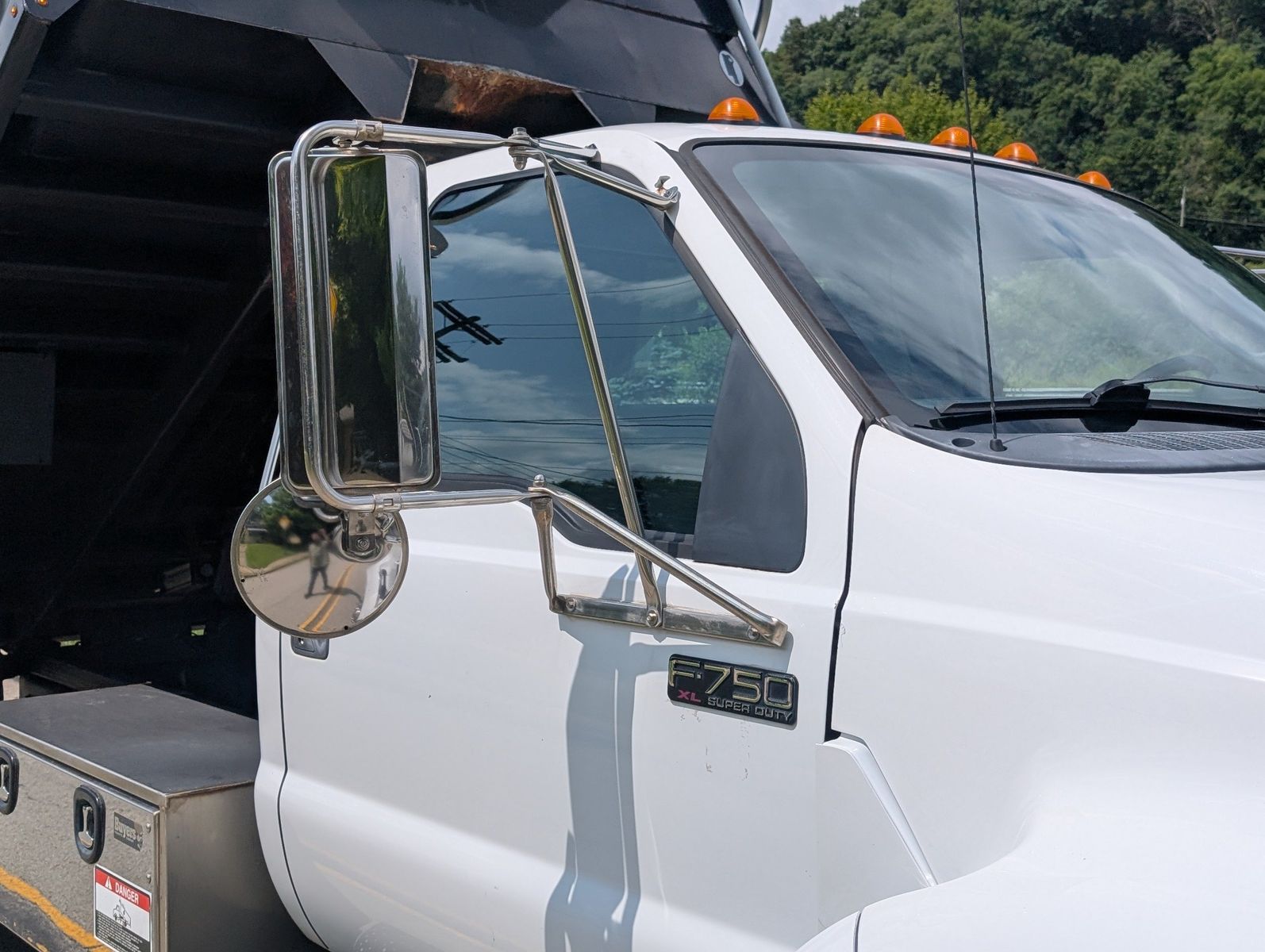 2015 Ford F-750 19