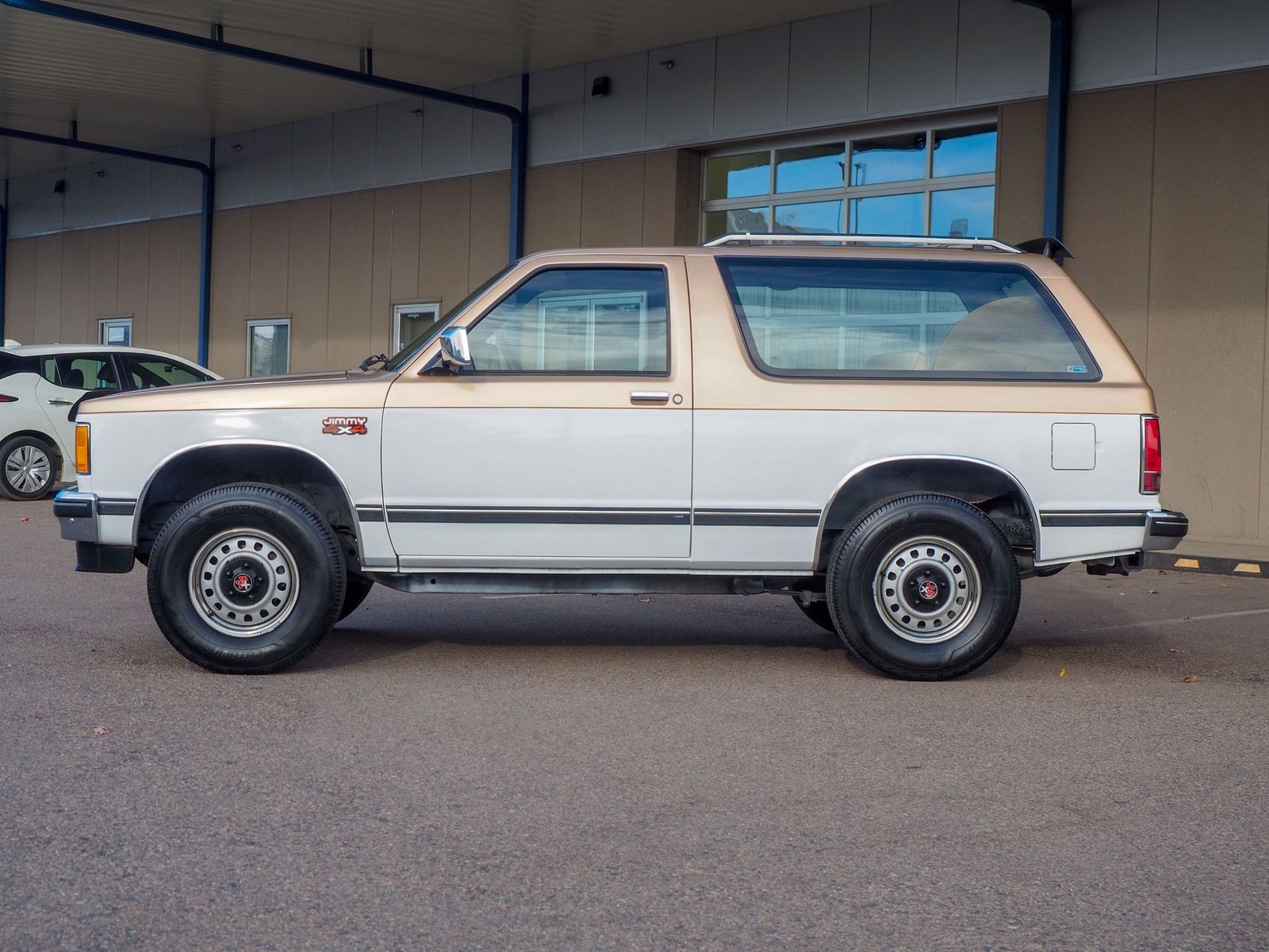 1986 GMC S-15 Jimmy 6
