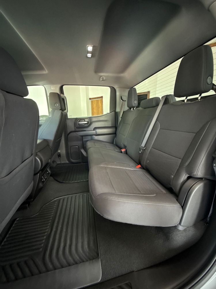 2024 Chevrolet Silverado 1500 Custom photo 8