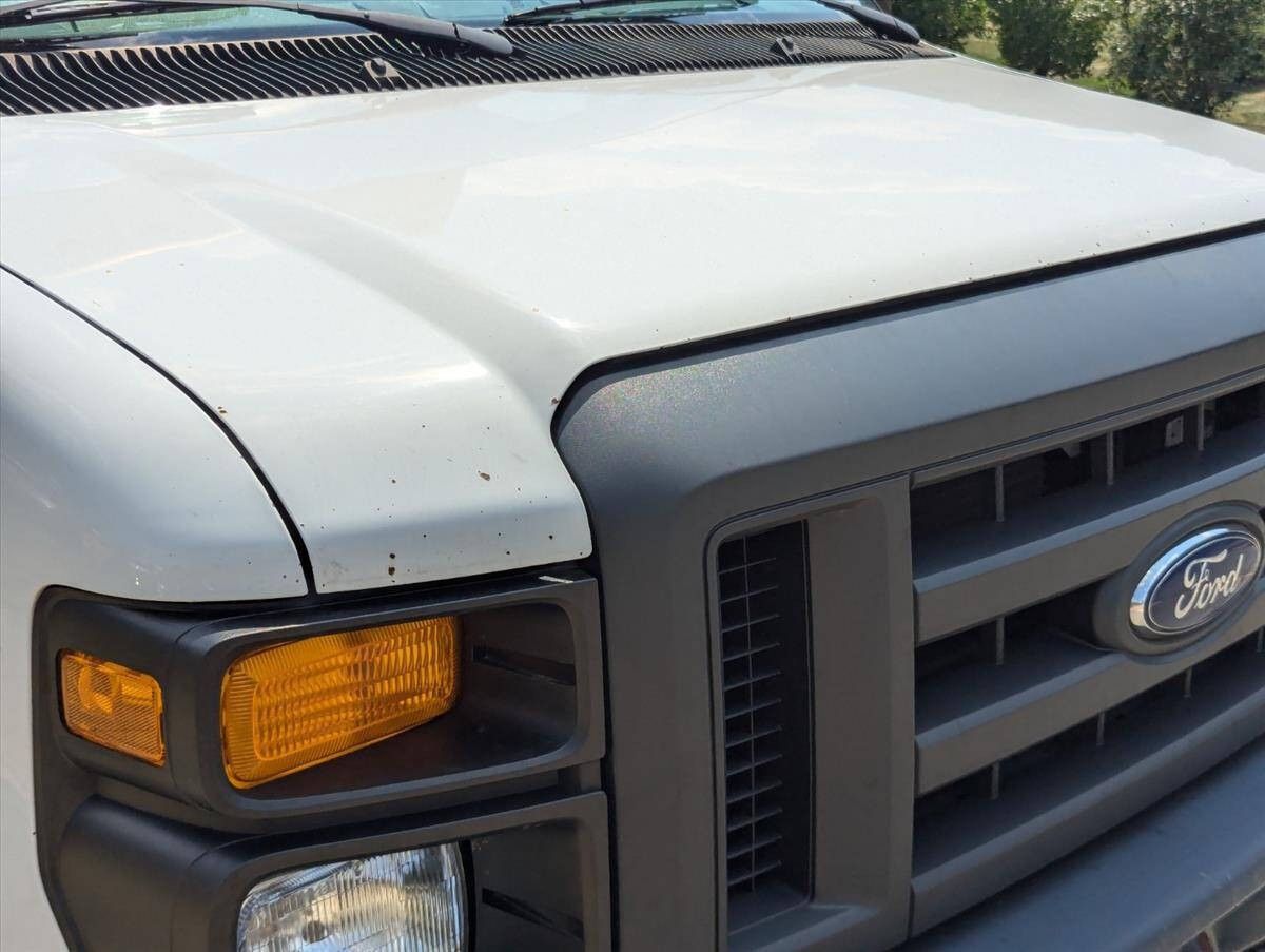 2016 Ford E-Series 15