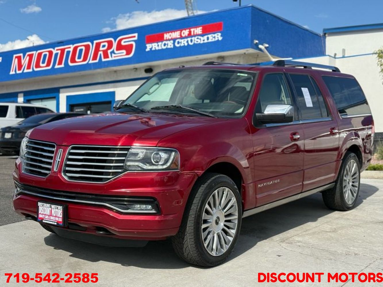 2015 Lincoln Navigator Base's photo