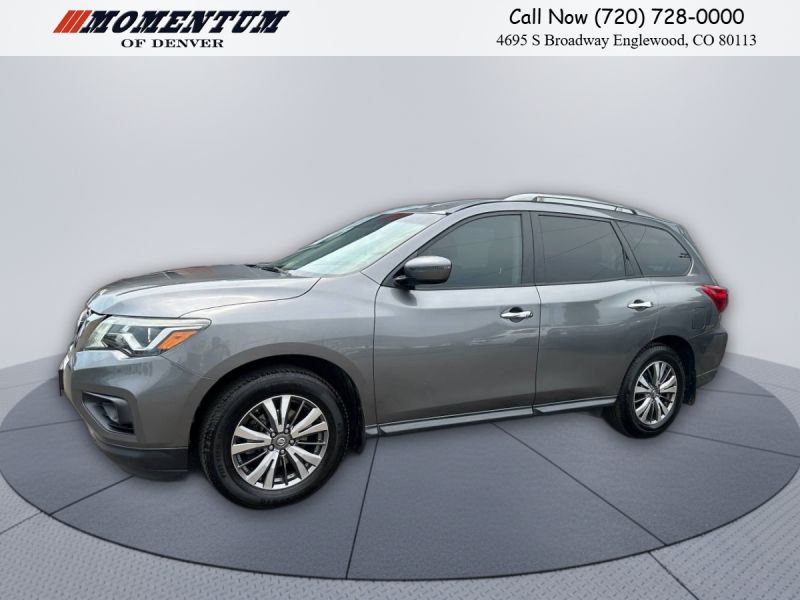 2018 Nissan Pathfinder SV | Momentum of Denver
