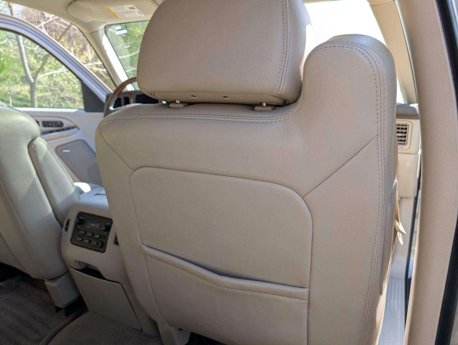 2004 Cadillac Escalade ESV 146
