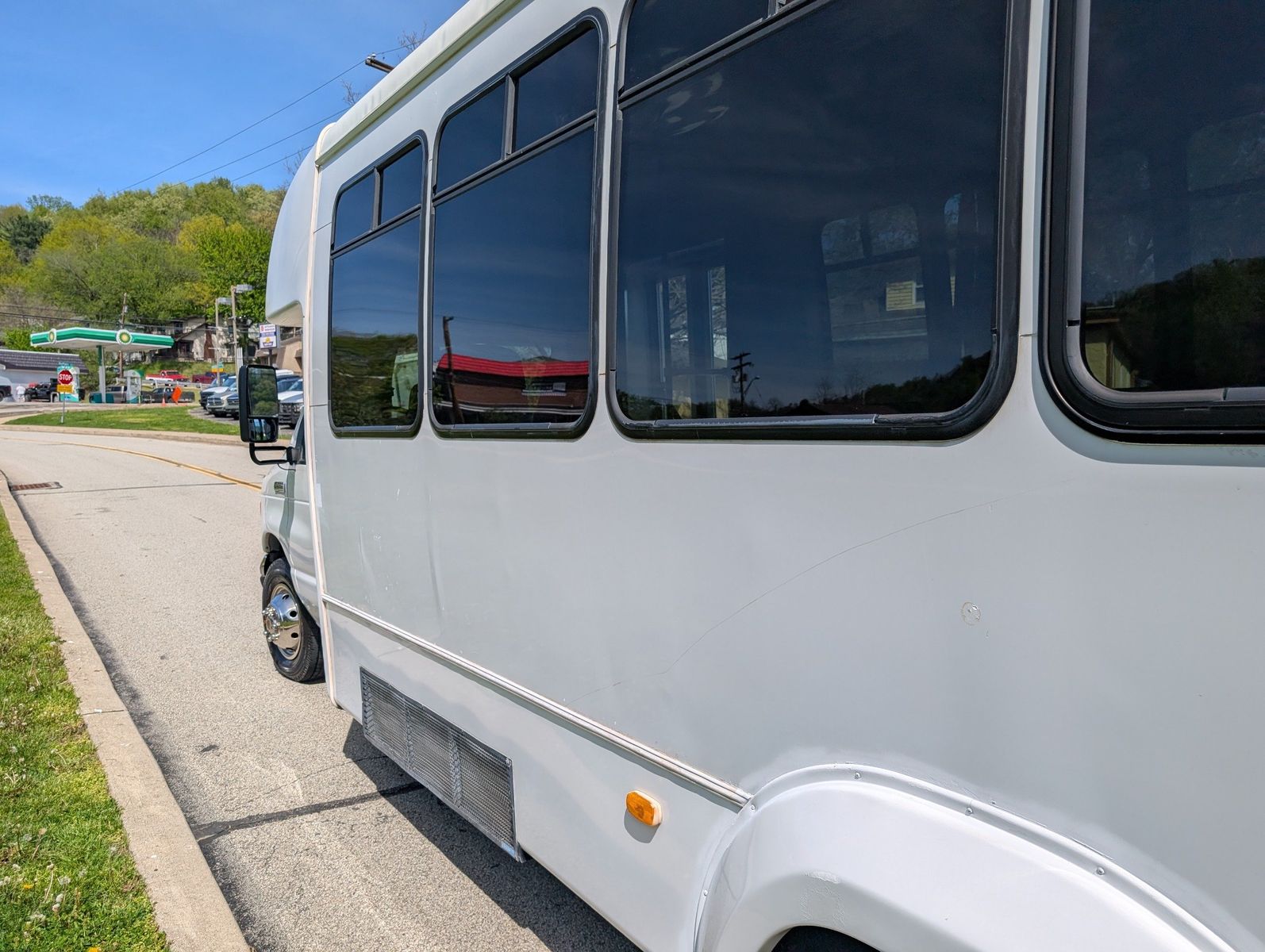 2007 Ford E-450 Cutaway 180