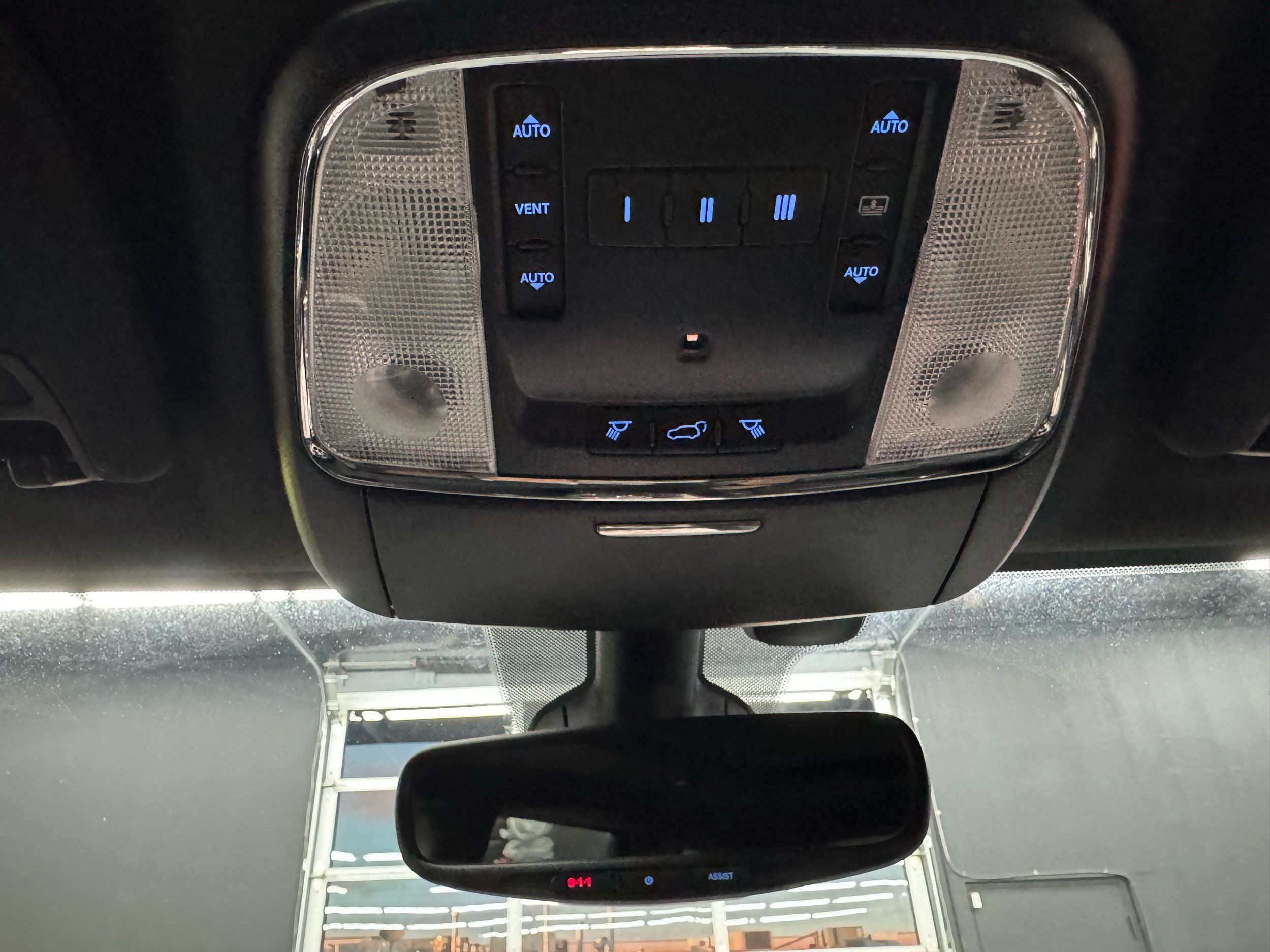 2017 Jeep Grand Cherokee Overland - Photo 31