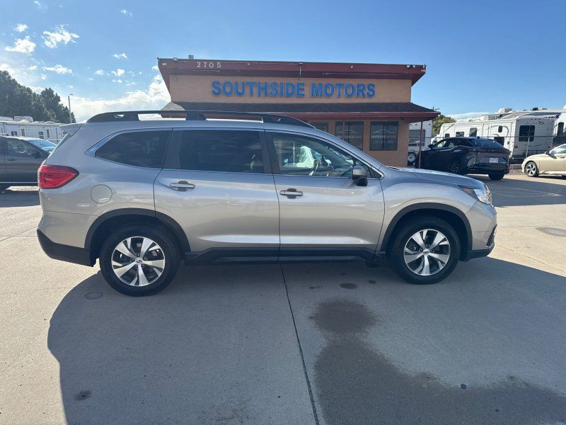 2019 Subaru Ascent Premium photo 2