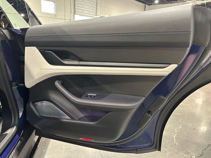 2023 Porsche Taycan GTS Sport Turismo, photo 19