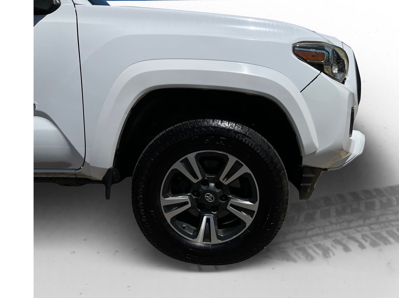 2017 Toyota Tacoma TRD Sport - Photo 31
