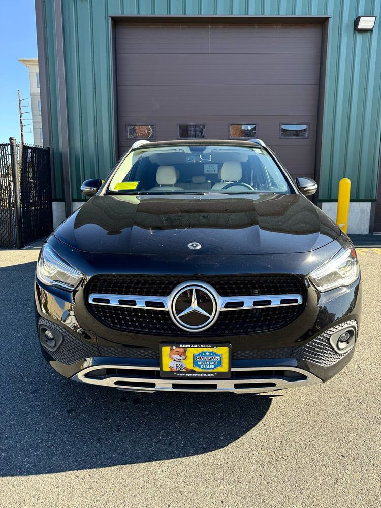 2021 Mercedes Benz GLA 250 4MATIC photo 2