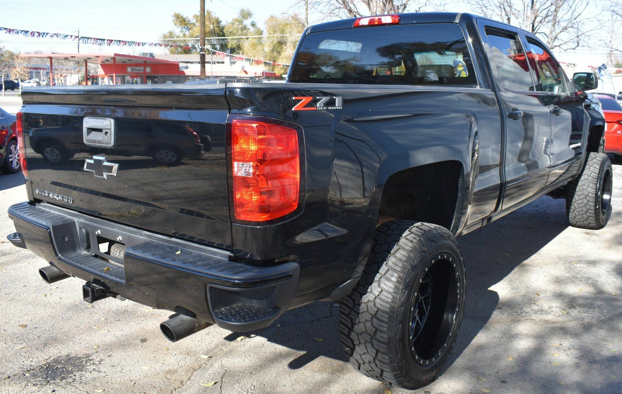 2018 Chevrolet Silverado 1500 LT Z71 photo 3