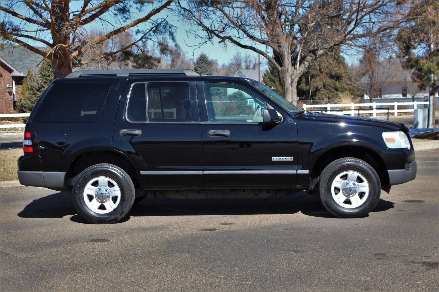 2006 Ford Explorer XLS Victory Motors of Colorado
