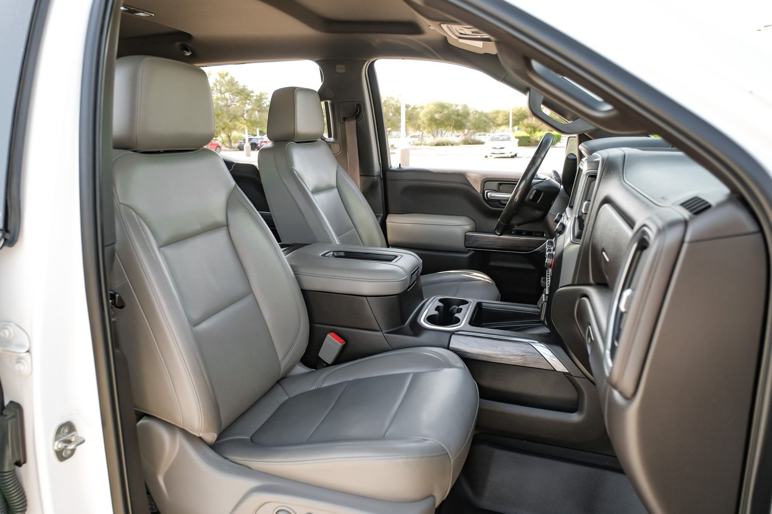 2019 Chevrolet Silverado LTZ photo 25
