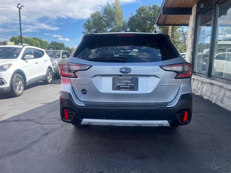 2020 Subaru Outback Limited photo 3