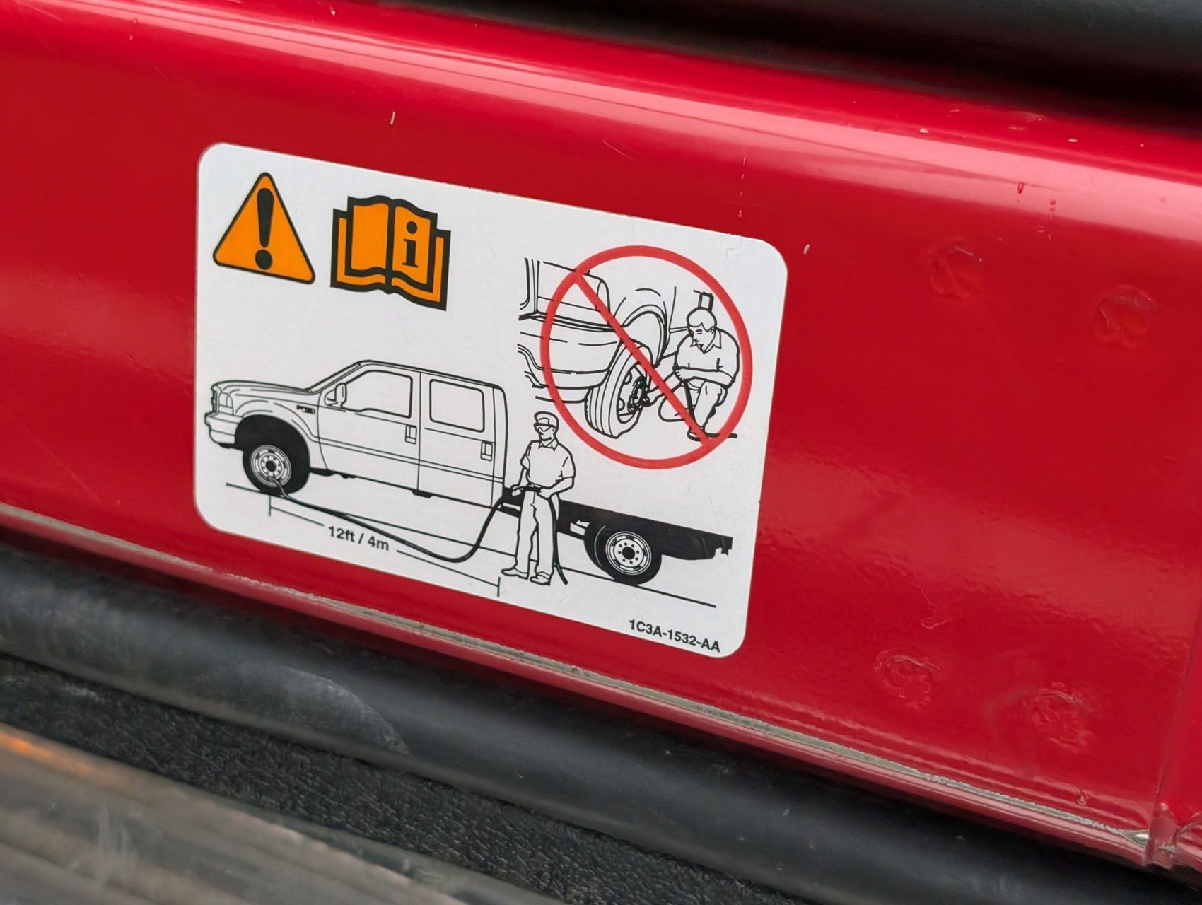 2001 Ford F-550 119