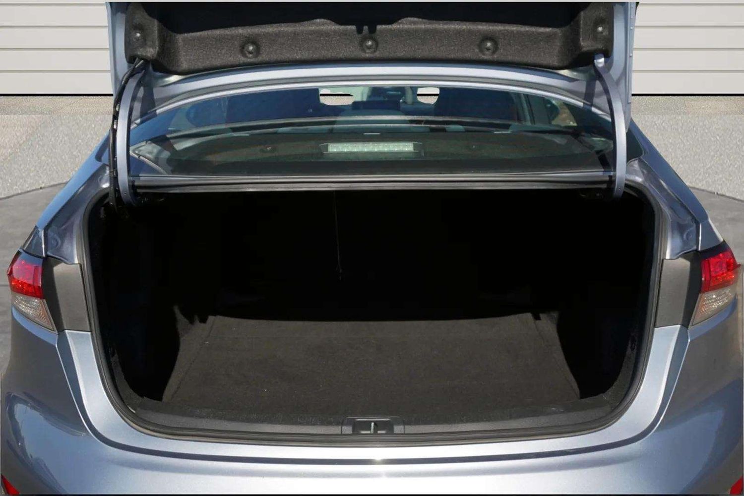 2024 Toyota Corolla LE photo 10