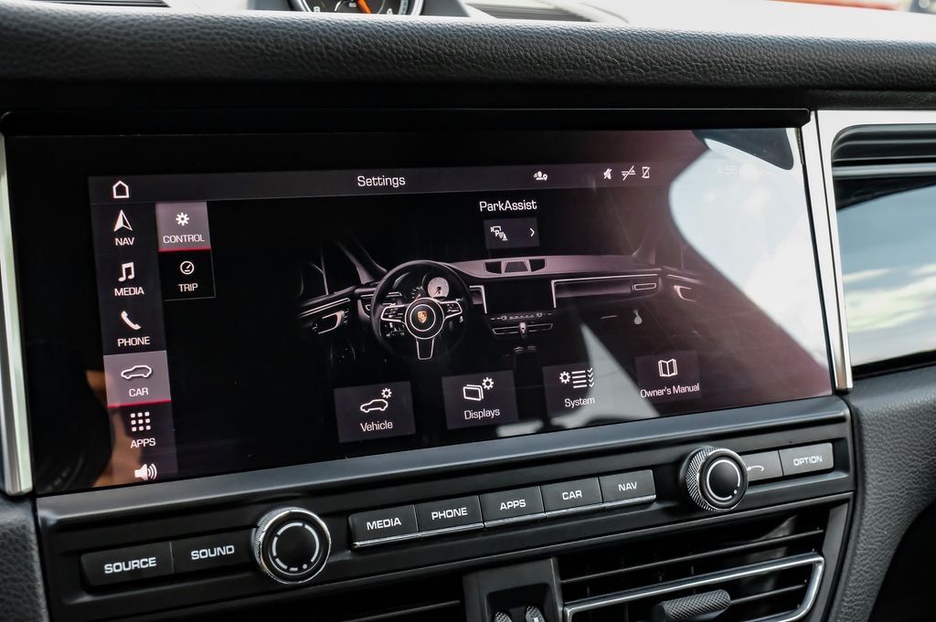 2021 Porsche Macan S - Photo 31