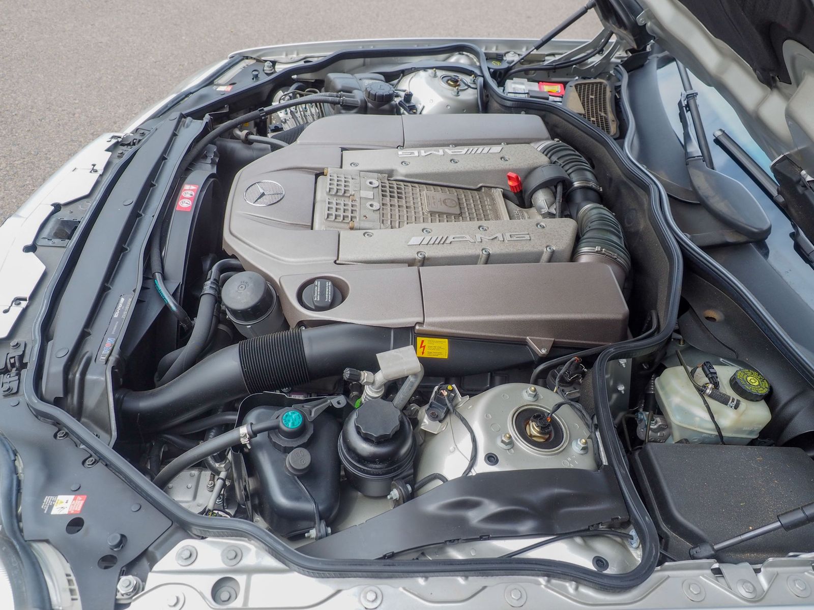 2004 Mercedes-Benz SL-Class 40