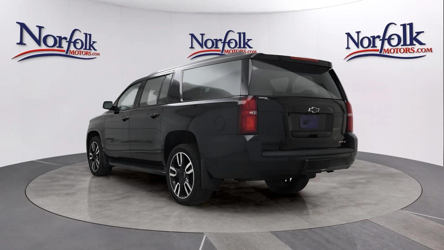 2020 Chevrolet Suburban Premier photo 4