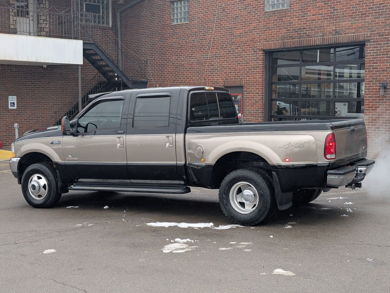 2004 Ford F-350 Super Duty 13