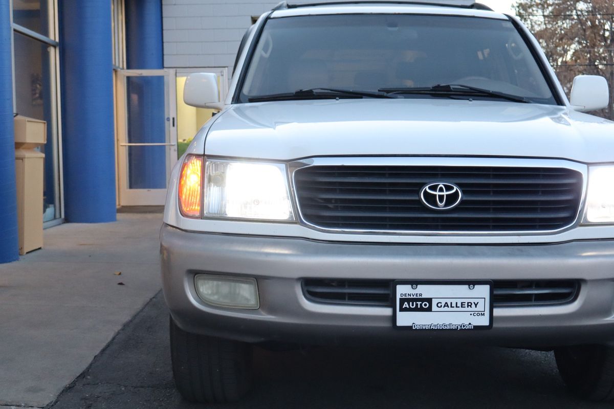 2000 Toyota Land Cruiser 