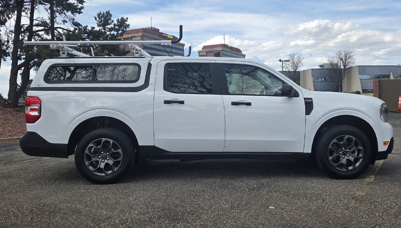 View vehicle photo 4