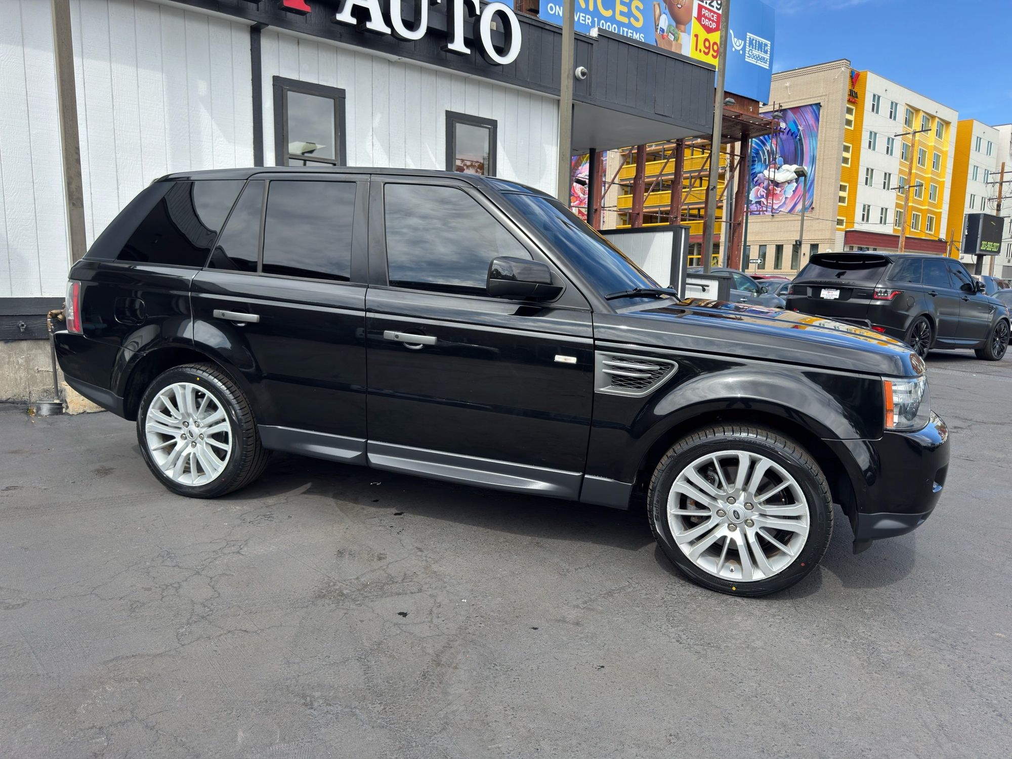 2010 Land Rover Range Rover Sport HSE photo 4