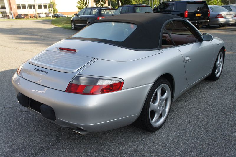 ファービー 2001 Porsche 911 Turbo 6-Speed | Beverly Hills Car Club