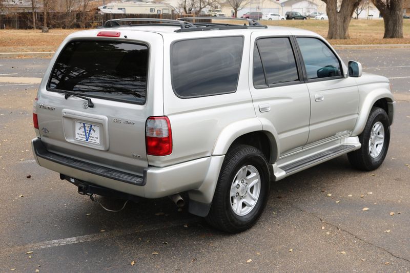 2000 Toyota 4Runner Photos