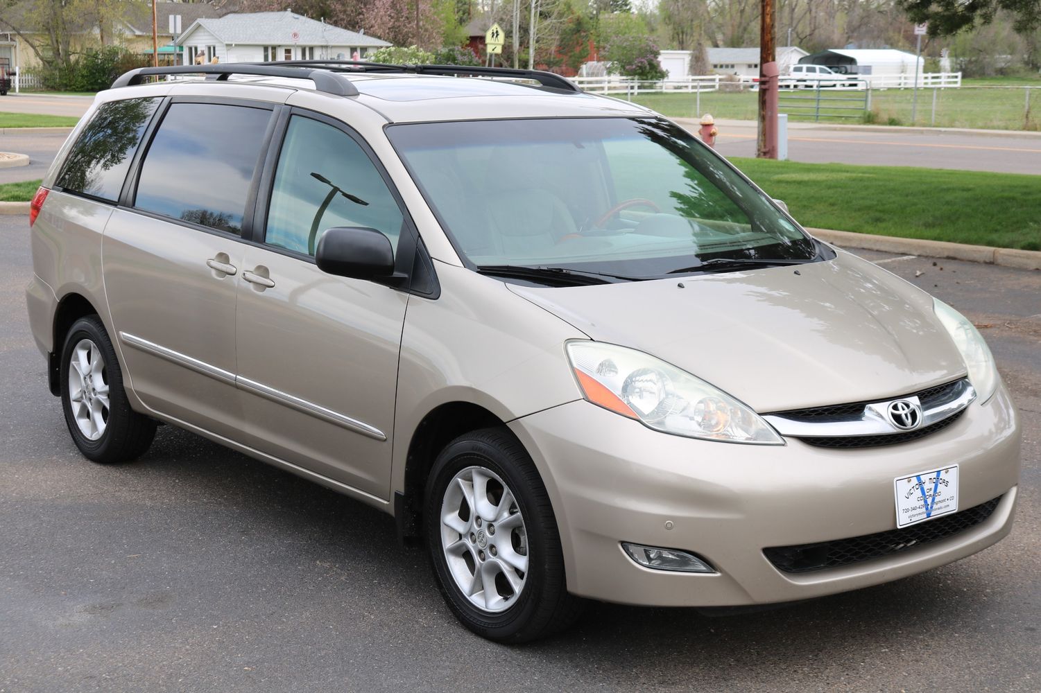 2006 Toyota Sienna XLE Limited 7 Passenger | Victory Motors of Colorado