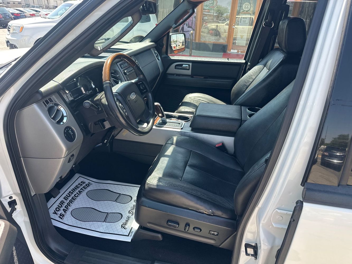 2008 Ford Expedition EL Limited photo 11