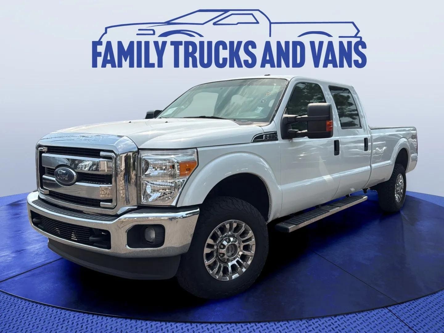 2013 Ford F-350 XLT 4x4 Crew Cab 172-In SRW's photo