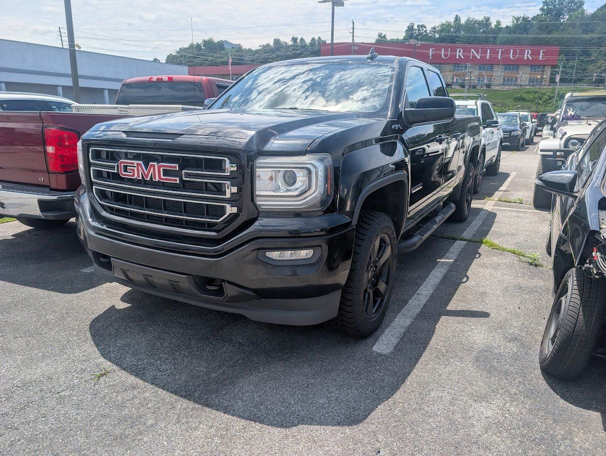 2016 GMC Sierra Base 4x4 Double Cab Standard Box's photo