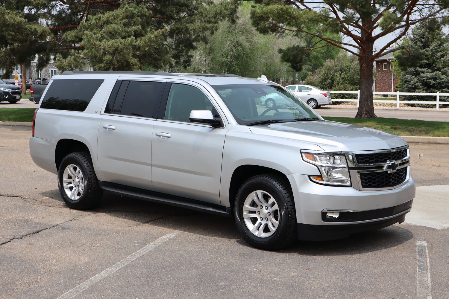 2018 Chevrolet Suburban LT 1500 | Victory Motors of Colorado