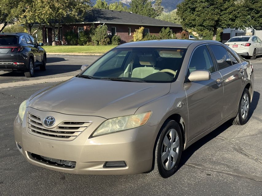 2008 Toyota Camry — LE, photo 1 of 13