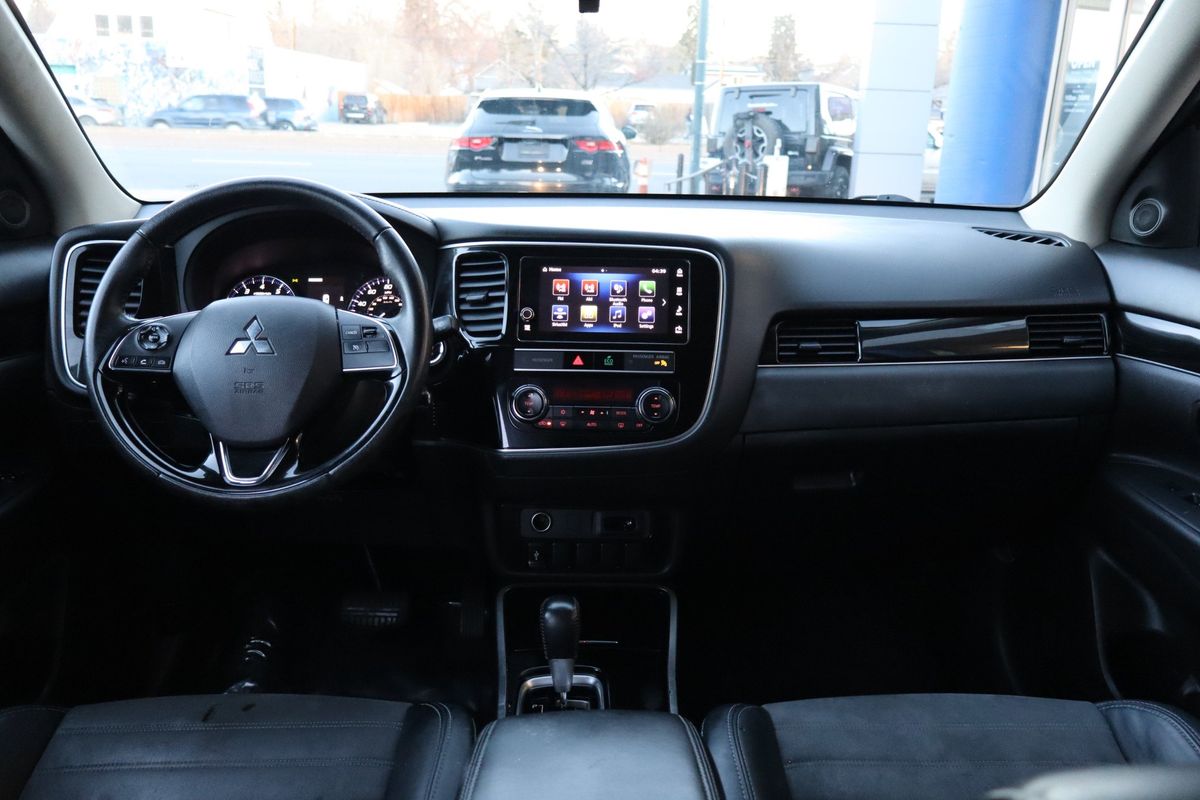 2019 Mitsubishi Outlander SE