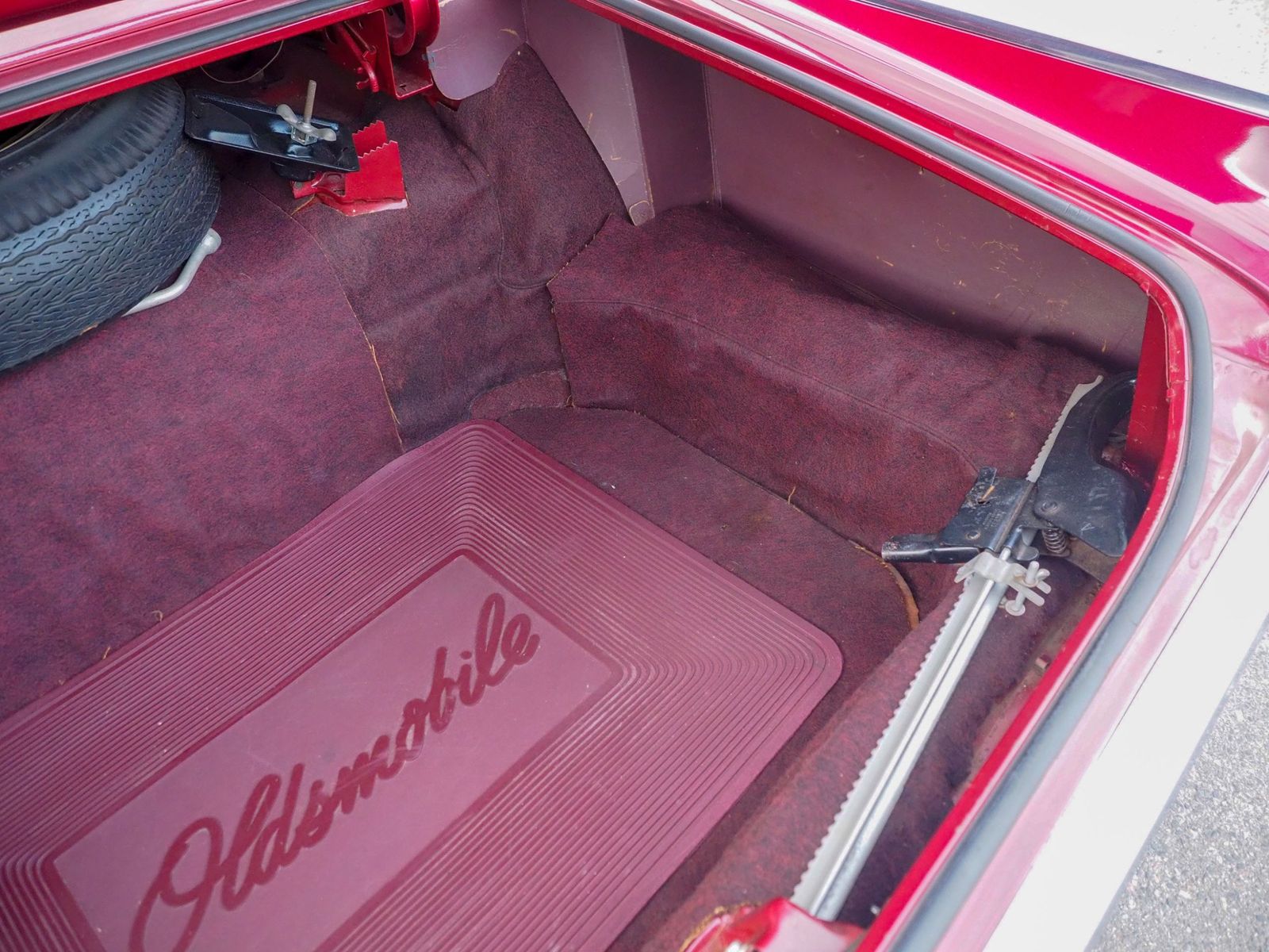 1963 Oldsmobile Starfire 76