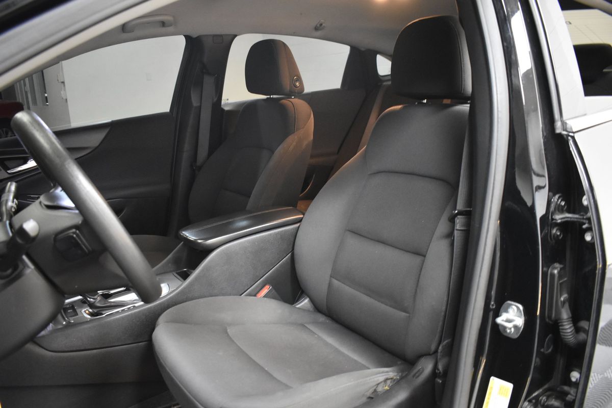 2020 Chevrolet Malibu FWD LT