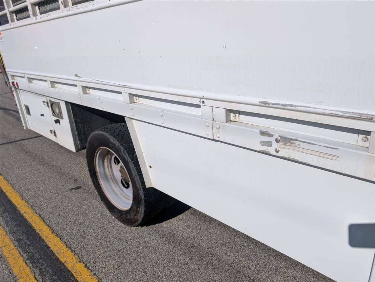 2015 Ford F-450 Super Duty 33